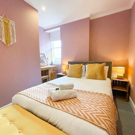 Lively & Energetic 2Br On The Royal Mile Apartment Edinburgh Ngoại thất bức ảnh