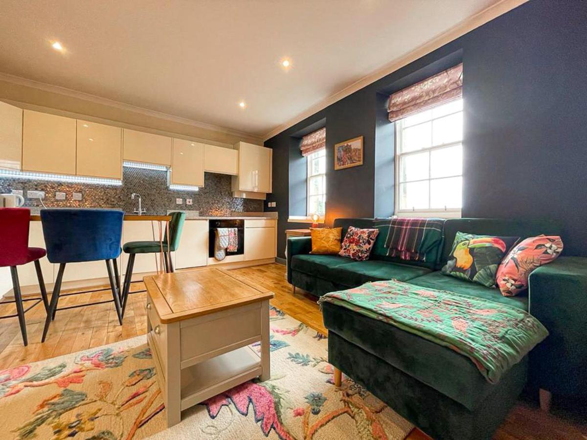 Lively & Energetic 2Br On The Royal Mile Apartment Edinburgh Ngoại thất bức ảnh