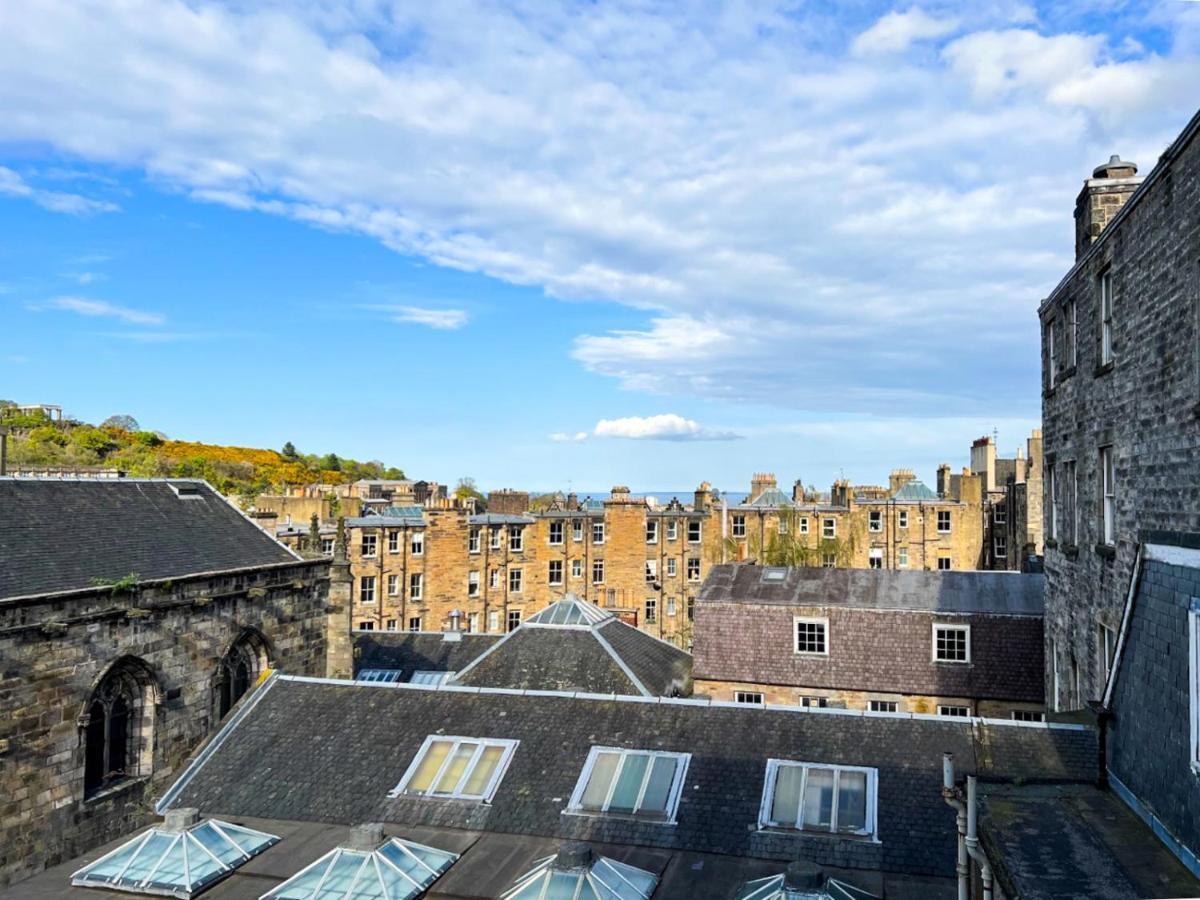 Lively & Energetic 2Br On The Royal Mile Apartment Edinburgh Ngoại thất bức ảnh